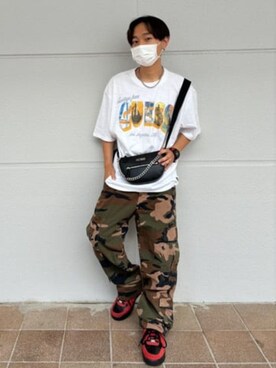 「Guess（ゲス）のアイテム（カーゴパンツ）」を使った、GUESS JAPANさん（メンズ・158cm）の夏コーディネート
