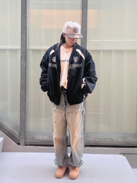 「アイテム（ナイロンジャケット）」を使った、GUESS JAPANさん（レディース・163cm）の冬コーディネート