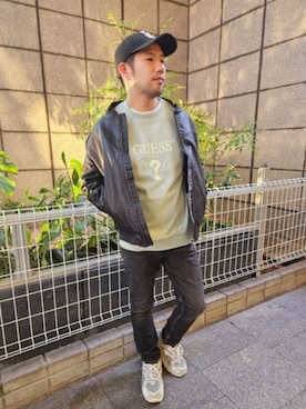 「Guess（ゲス）のアイテム（ブルゾン）」を使った、GUESS JAPANさん（メンズ・170cm）の冬コーディネート