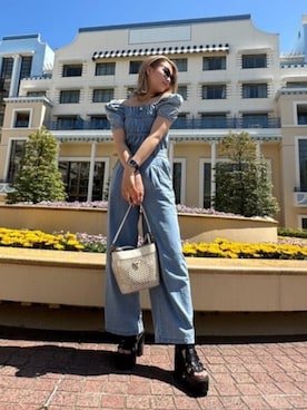 「Guess（ゲス）のアイテム（オールインワン・サロペット）」を使った、GUESS JAPANさん（レディース・164cm）の夏コーディネート