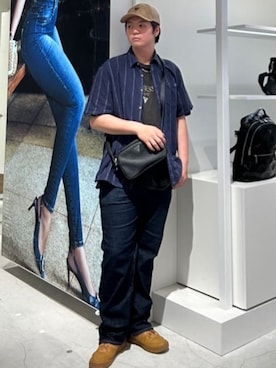 「Guess（ゲス）のアイテム（帽子）」を使った、GUESS JAPANさん（メンズ・178cm）の夏コーディネート