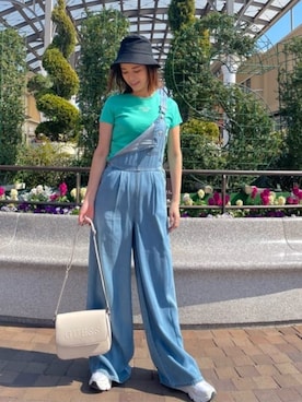 「Guess（ゲス）のアイテム（オールインワン・サロペット）」を使った、GUESS JAPANさん（レディース・163cm）の春コーディネート
