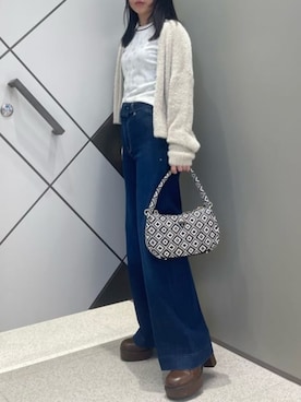 GUESS JAPANさん（レディース・159cm）の春コーディネート