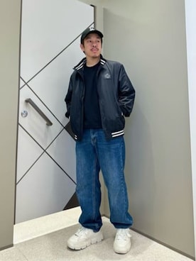「GUESS」｜「アイテム（ブルゾン）」を使った、GUESS JAPANさん（メンズ・167cm）の冬コーディネート