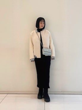 「Guess（ゲス）のアイテム（ジャケット/アウター）」を使った、GUESS JAPANさん（レディース・159cm）の冬コーディネート