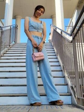 「Guess（ゲス）のアイテム（その他トップス）」を使った、GUESS JAPANさん（レディース・170cm）の秋コーディネート