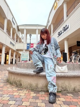 「Guess（ゲス）のアイテム（デニムジャケット）」を使った、GUESS JAPANさん（レディース・156cm）の春コーディネート