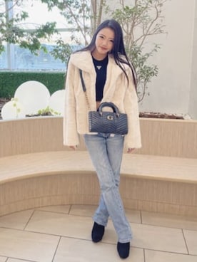 「Guess（ゲス）のアイテム（ブルゾン）」を使った、GUESS JAPANさん（レディース・157cm）の冬コーディネート