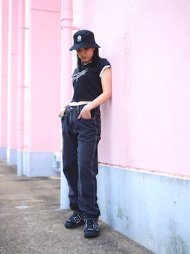 「Guess（ゲス）のアイテム（帽子）」を使った、GUESS JAPANさん（レディース・163cm）の夏コーディネート