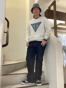 「Guess（ゲス）のアイテム（スウェット）」を使った、GUESS JAPANさん（メンズ・178cm）の冬コーディネート