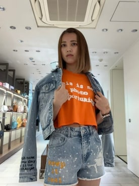 「フェスコーデ」｜「アイテム（デニムジャケット）」を使った、GUESS JAPANさん（レディース・163cm）の夏コーディネート