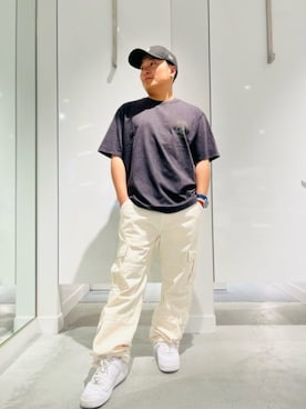 「Guess（ゲス）のアイテム（カーゴパンツ）」を使った、GUESS JAPANさん（メンズ・163cm）の春コーディネート