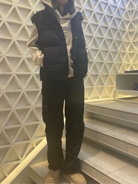 「Guess（ゲス）のアイテム（ブルゾン）」を使った、GUESS JAPANさん（レディース・169cm）の秋コーディネート