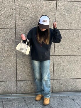 「Guess（ゲス）のアイテム（スウェット）」を使った、GUESS JAPANさん（レディース・159cm）の春コーディネート
