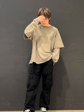 「Guess（ゲス）のアイテム（カーゴパンツ）」を使った、GUESS JAPANさん（メンズ・168cm）の秋コーディネート