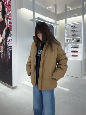 「Guess（ゲス）のアイテム（ブルゾン）」を使った、GUESS JAPANさん（レディース・162cm）の冬コーディネート