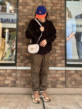 「Guess（ゲス）のアイテム（ニット/セーター）」を使った、GUESS JAPANさん（メンズ・173cm）の冬コーディネート