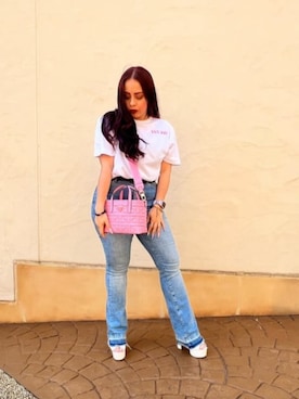 「Guess（ゲス）のアイテム（アクセサリー）」を使った、GUESS JAPANさん（レディース・153cm）の夏コーディネート