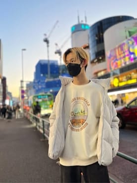 「Guess（ゲス）のアイテム（ダウンジャケット/コート）」を使った、GUESS JAPANさん（メンズ・170cm）の秋コーディネート