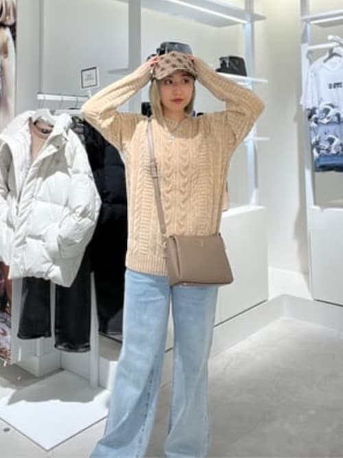 GUESS ショルダーバッグ バッグ NOELLE Tri Compartment