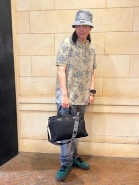 「Guess（ゲス）のアイテム（帽子）」を使った、GUESS JAPANさん（メンズ・178cm）の春コーディネート