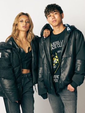 「Guess（ゲス）のアイテム（ブルゾン）」を使った、GUESS JAPANさん（メンズ・174cm）の冬コーディネート