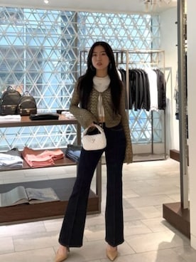 「Guess（ゲス）のアイテム（その他トップス）」を使った、GUESS JAPANさん（レディース・161cm）の春コーディネート