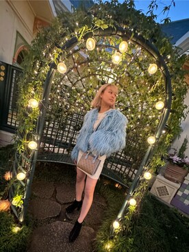 「Guess（ゲス）のアイテム（その他アウター）」を使った、GUESS JAPANさん（レディース・164cm）の冬コーディネート