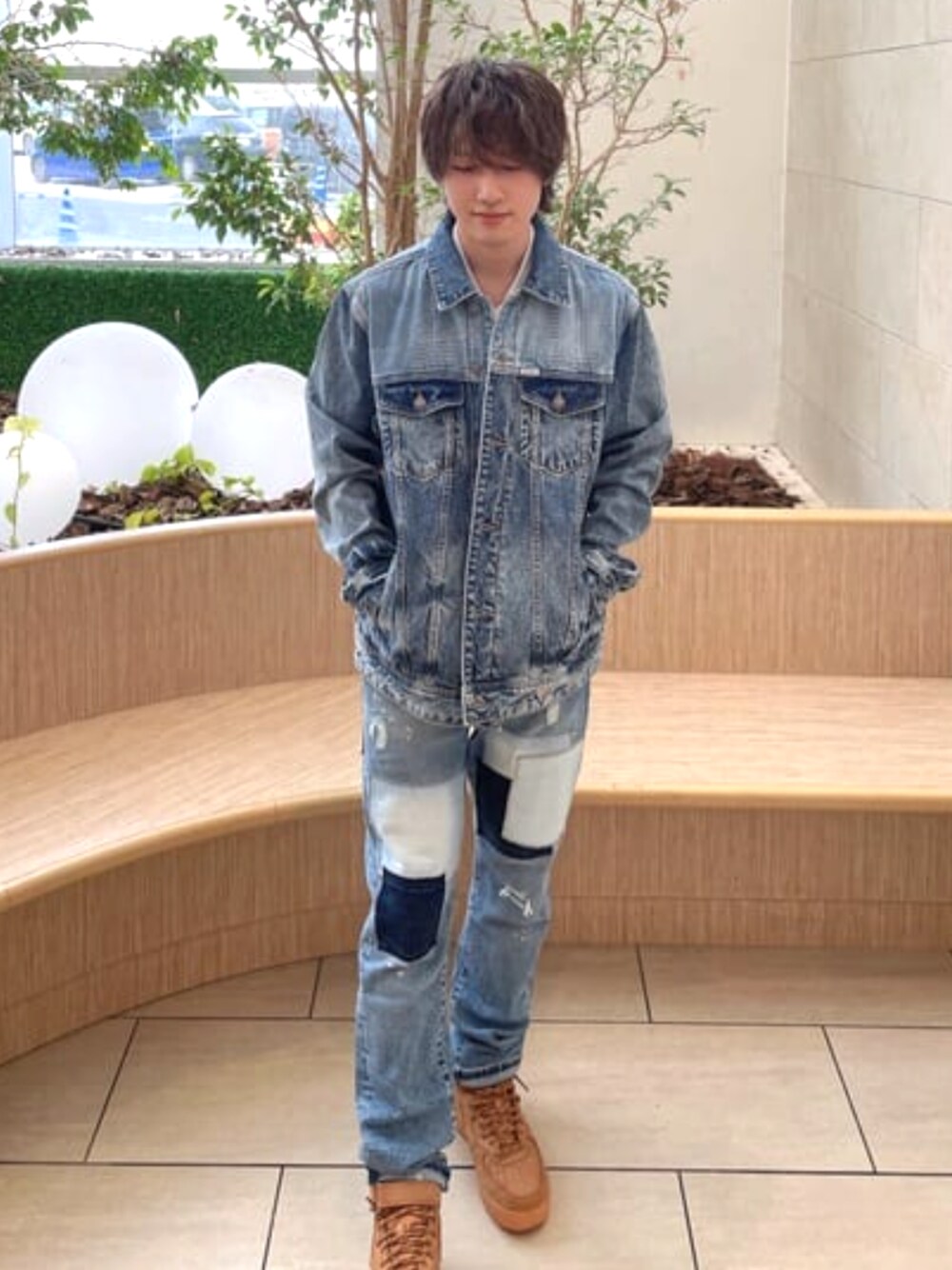 「GUESS、春コーデ、デニム」｜「GuessのDEAN Denim Jacket アウター デニムジャケット（デニムジャケット、ブルー系）」を使った、GUESS JAPANさん（メンズ・168cm）の春コーディネートの1枚目の写真