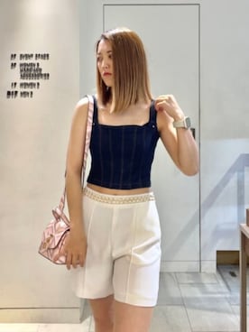 「ショート丈トップス」｜「アイテム（その他トップス）」を使った、GUESS JAPANさん（レディース・158cm）の夏コーディネート