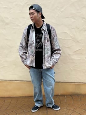 「Guess（ゲス）のアイテム（帽子）」を使った、GUESS JAPANさん（メンズ・178cm）の秋コーディネート