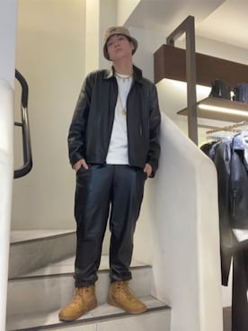 「Guess（ゲス）のアイテム（アクセサリー）」を使った、GUESS JAPANさん（メンズ・178cm）の秋コーディネート