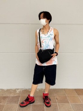 「Guess（ゲス）のアイテム（ショルダーバッグ）」を使った、GUESS JAPANさん（メンズ・158cm）の夏コーディネート