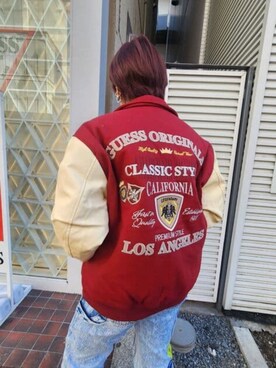 「Guess（ゲス）のアイテム（スタジャン）」を使った、GUESS JAPANさん（レディース・160cm）の冬コーディネート