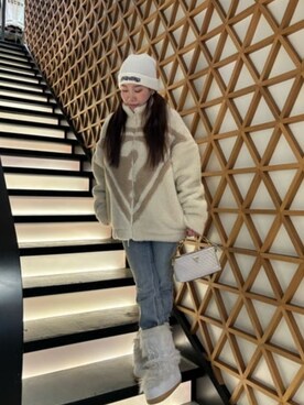 「Guess（ゲス）のアイテム（ブルゾン）」を使った、GUESS JAPANさん（レディース・155cm）の冬コーディネート