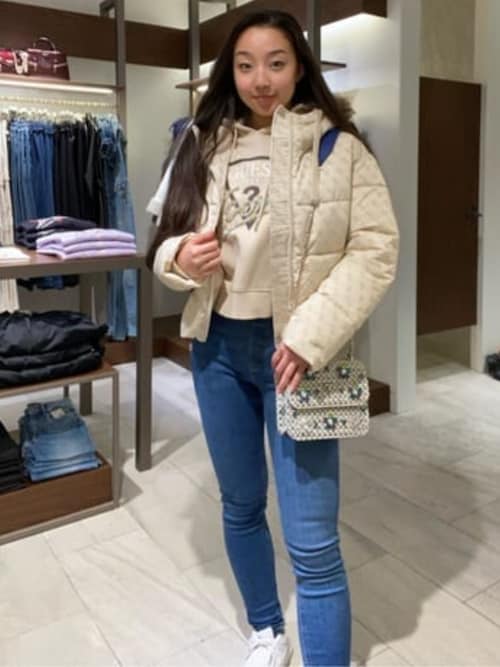 ジャケット・アウター Daisy GUESS コート アウター DAISY Puffer Logo Flock ジャケット