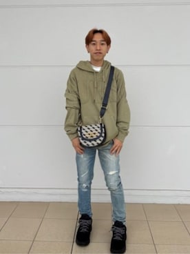 「ロゴパーカー」｜GUESS JAPANさん（メンズ・158cm）の冬コーディネート
