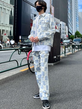 「Guess（ゲス）のアイテム（デニムジャケット）」を使った、GUESS JAPANさん（メンズ・178cm）の冬コーディネート
