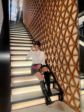 「Guess（ゲス）のアイテム（財布/小物）」を使った、GUESS JAPANさん（レディース・155cm）の秋コーディネート