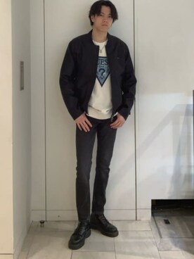 「Guess（ゲス）のアイテム（ブルゾン）」を使った、GUESS JAPANさん（メンズ・178cm）の春コーディネート