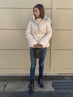 「GUESS」｜「アイテム（ダウンジャケット/コート）」を使った、GUESS JAPANさん（レディース・163cm）の冬コーディネート