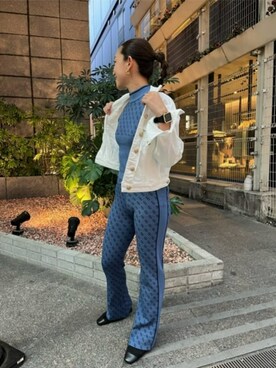 「Guess（ゲス）のアイテム（ブルゾン）」を使った、GUESS JAPANさん（レディース・160cm）の秋コーディネート