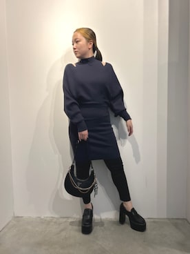 「Guess（ゲス）のアイテム」を使った、GUESS JAPANさん（レディース・155cm）の冬コーディネート