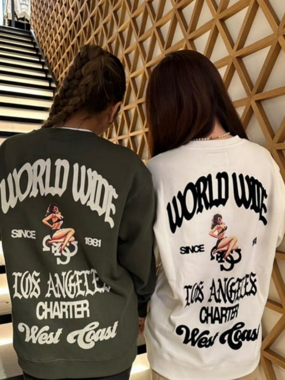 「おそろコーデ、メンズサイズ、ラフスタイル、guess」｜「GuessのEco Roy Guess Pinup Swtshrt（スウェット、グリーン系）」を使った、GUESS JAPANさん（レディース・155cm）の秋コーディネートの1枚目の写真