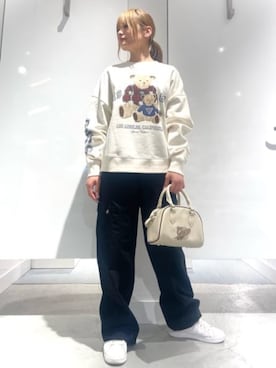 「Guess（ゲス）のアイテム（スウェット）」を使った、GUESS JAPANさん（レディース・158cm）の春コーディネート