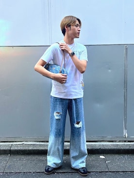 「アイテム（バッグ、ブルー系）」を使った、GUESS JAPANさん（メンズ・178cm）の夏コーディネート