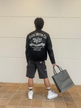 「GUESS」｜「アイテム（ブルゾン）」を使った、GUESS JAPANさん（メンズ・174cm）の冬コーディネート