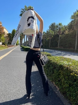 「Guess（ゲス）のアイテム（デニムジャケット）」を使った、GUESS JAPANさん（レディース・164cm）の秋コーディネート