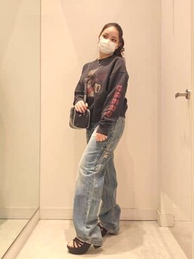 「Guess（ゲス）のアイテム（スウェット）」を使った、GUESS JAPANさん（レディース・154cm）の春コーディネート