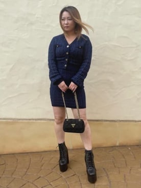「Guess（ゲス）のアイテム（スカート）」を使った、GUESS JAPANさん（レディース・152cm）の冬コーディネート